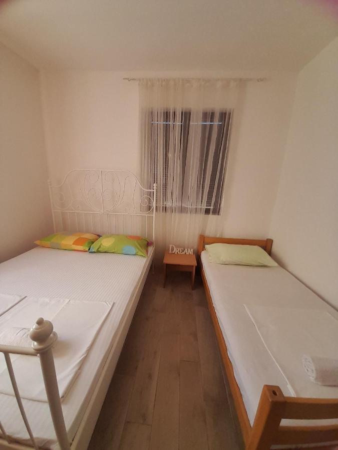Apartments Nikovic Risan Exterior photo
